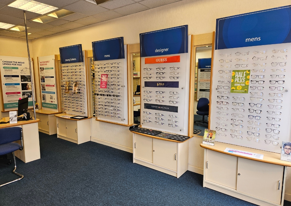 Bearwood Scrivens Opticians and hearing care internal 2