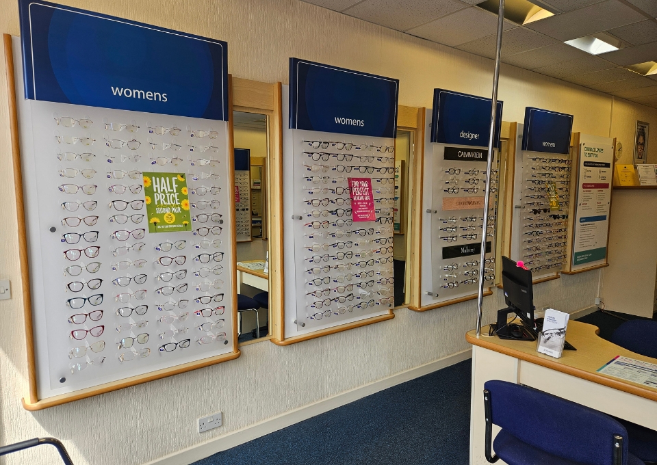 Bearwood Scrivens Opticians and hearing care internal 3