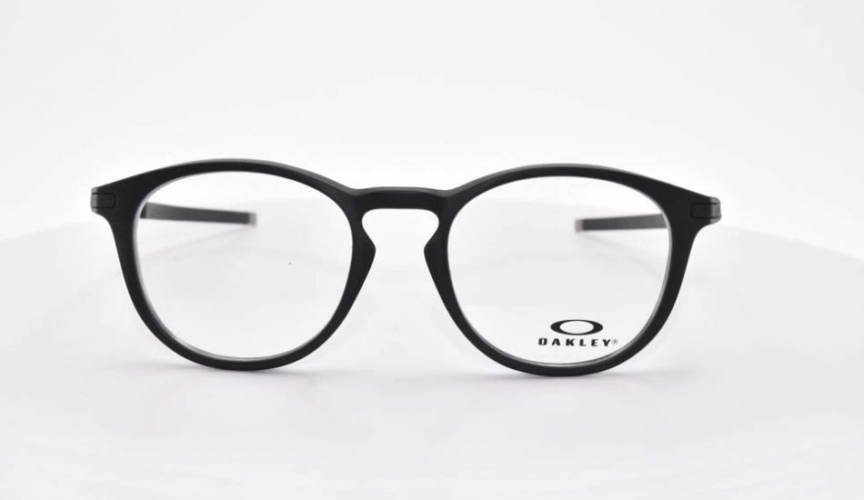 front facing angle of OAKLEY glasses