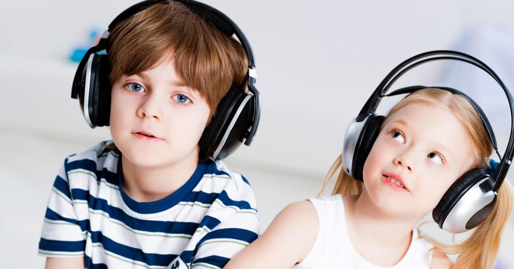 Portable music players linked to hearing loss in children