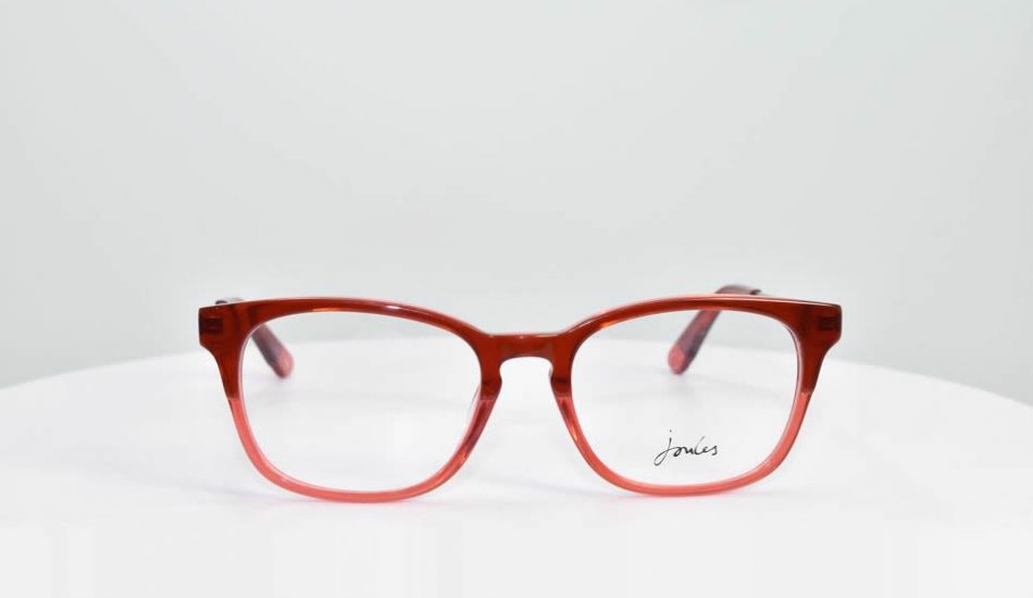 red framed glasses