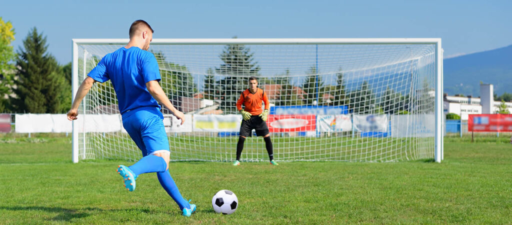 Contact lenses and sports: How contact lenses give you the freedom to play sports