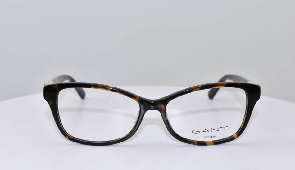 front angle of brown and black GANT woman glasses