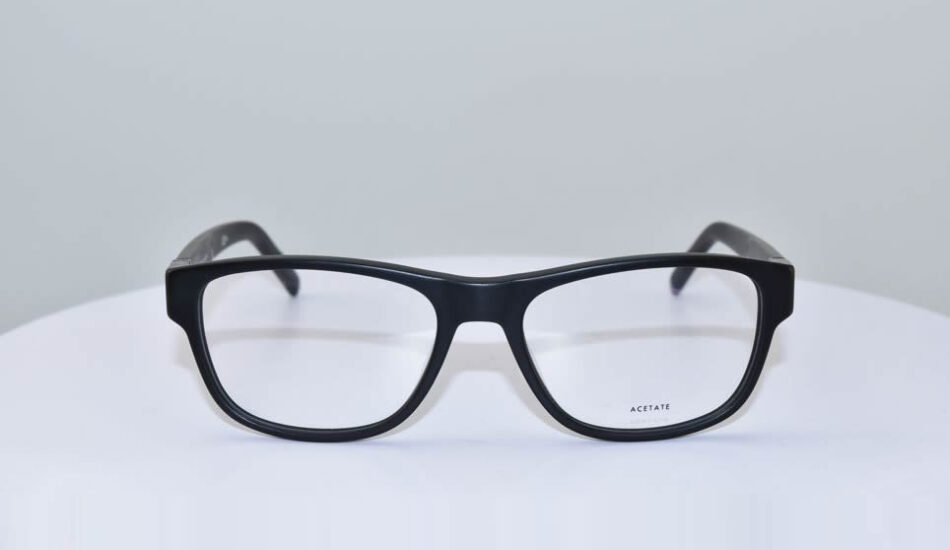 black framed tommy hilfiger glasses
