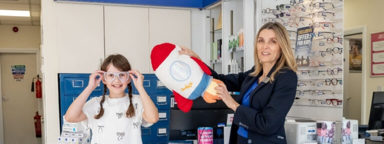 Ava has a winning eye for out-of-this-world specs image